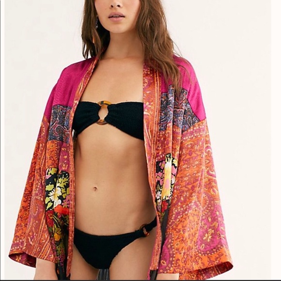 NEW *RARE* FREE PEOPLE "The Young Love" Kimono OS - Picture 3 of 9